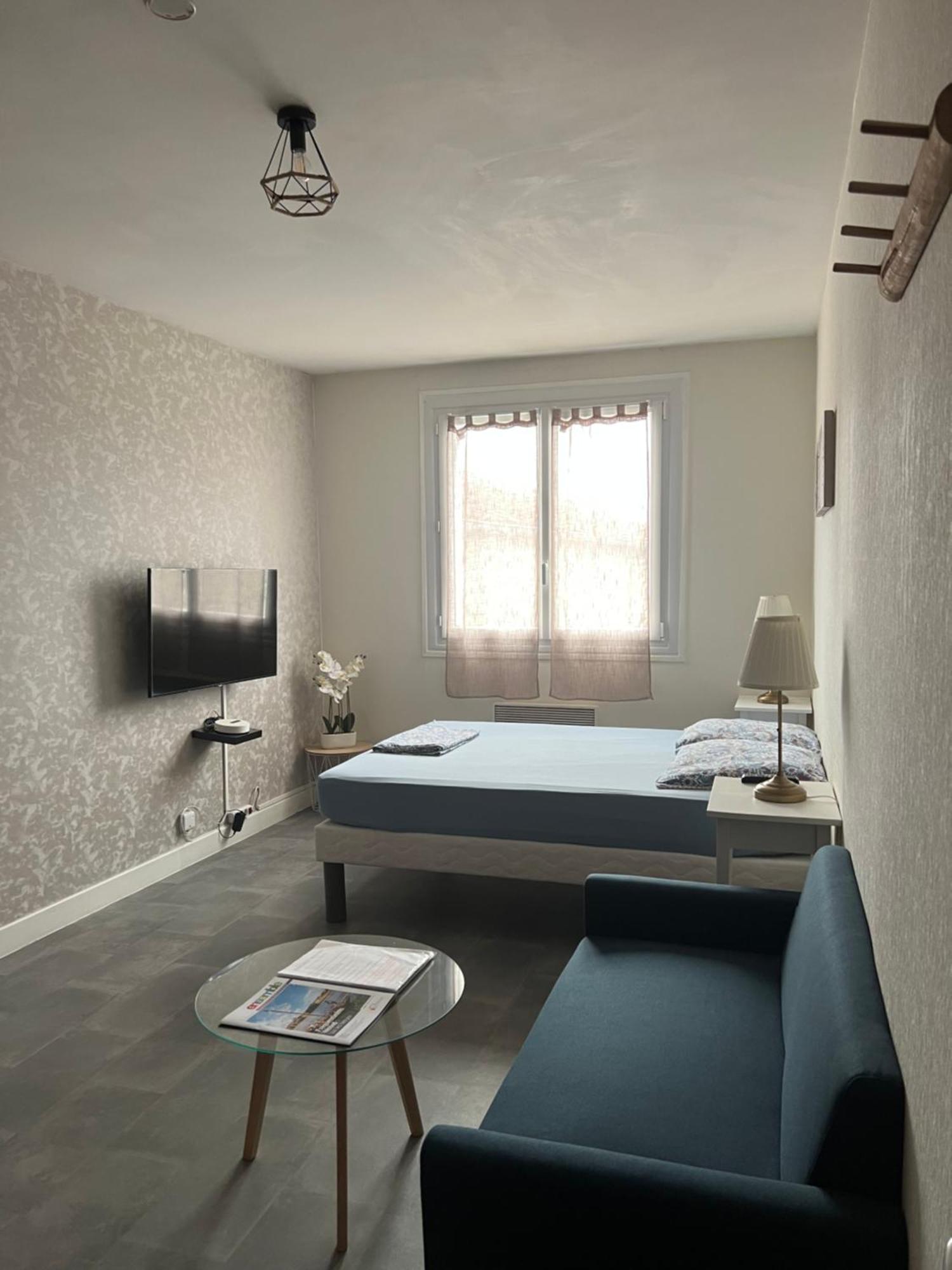 Joli Studio Avec Parking Prive, Bien Situe Moulins  Dış mekan fotoğraf